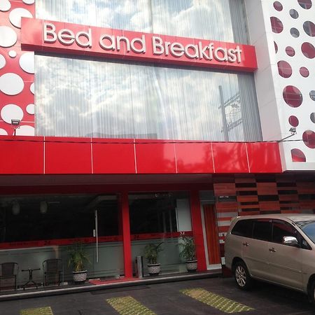 Bed And Breakfast Hotel 泗水 外观 照片