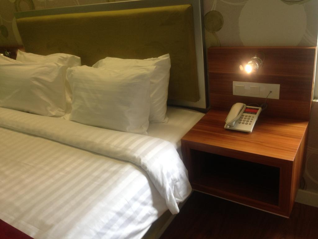 Bed And Breakfast Hotel 泗水 外观 照片